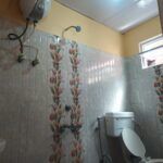 bathroom at chibbo retreat