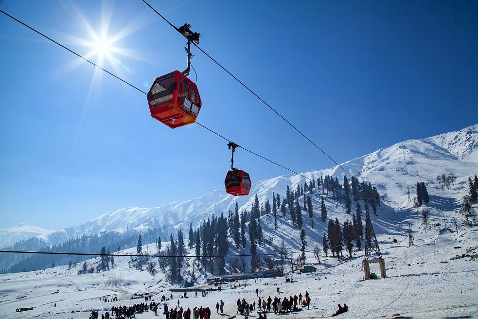 gulmarg-gondola-in-snow