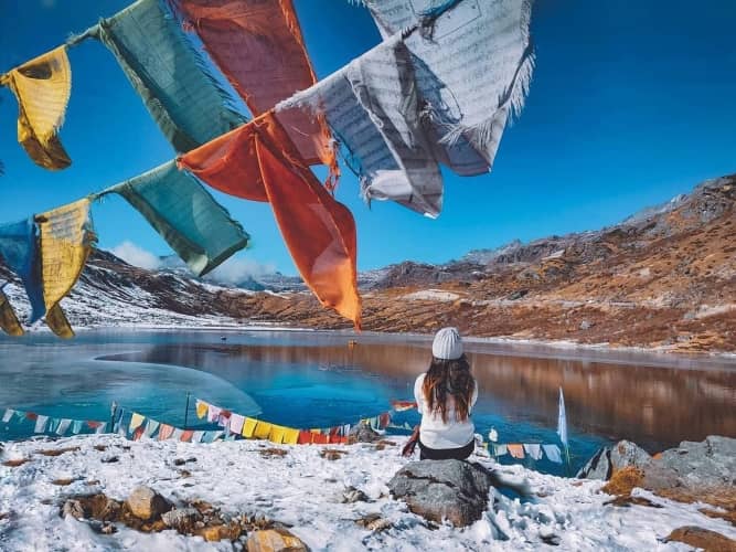 tsomgo lake in winter